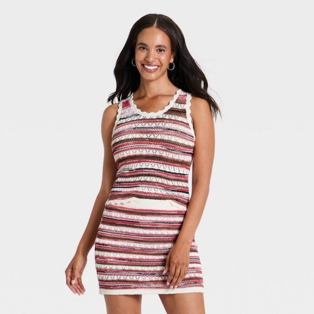 Universal Thread - Women's Striped Sleeveless Scoop Neck Pullover Swe Brown